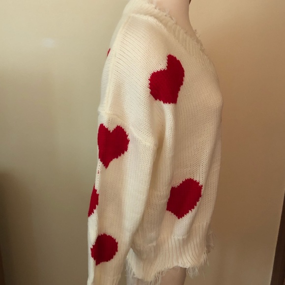 ❤️BE MINE SWEATER❤️HEARTS❤️DISTRESSED - Picture 7 of 8